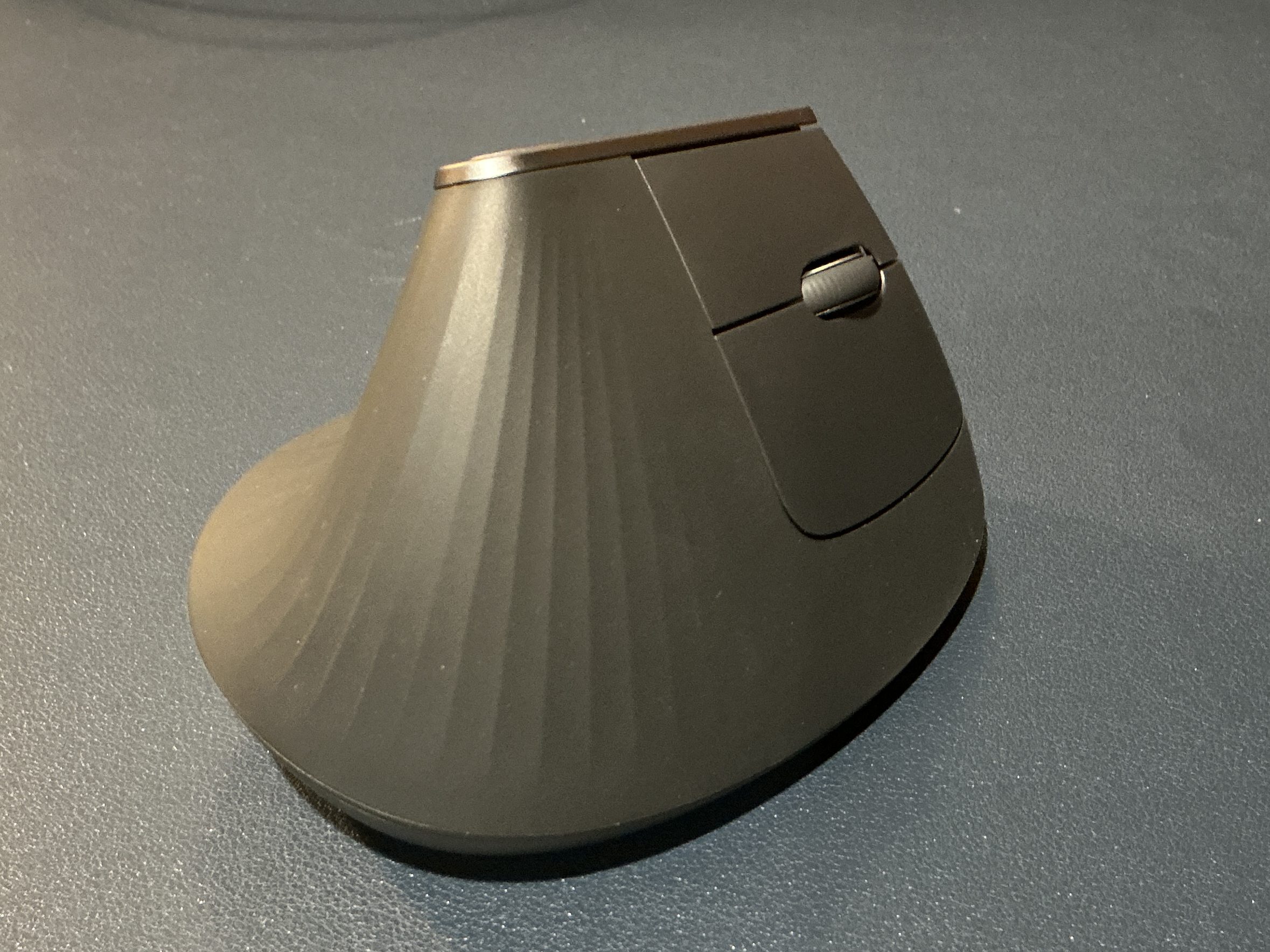 Image of a Logitech vertical mouse
